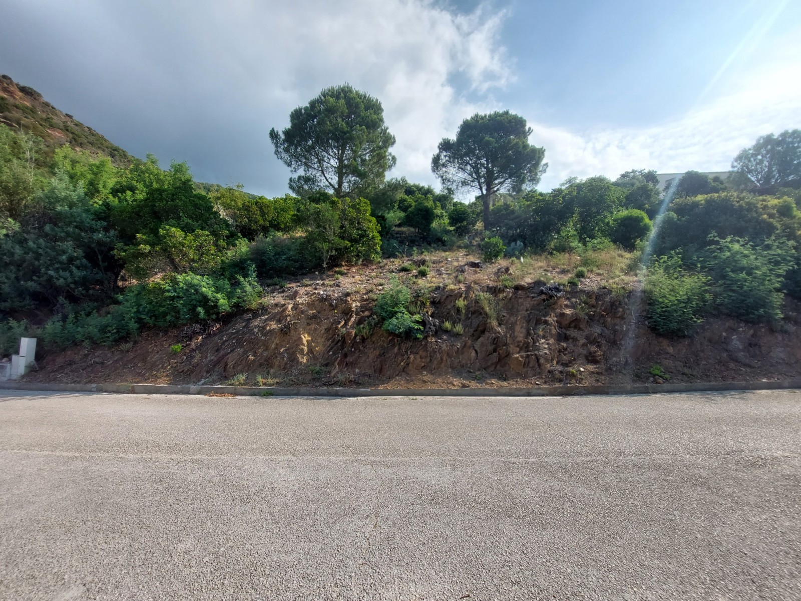 Etude hydraulique, bassin de rétention des eaux pluviales pour une construction sur Le Lavandou, 83980 dans le Var 83