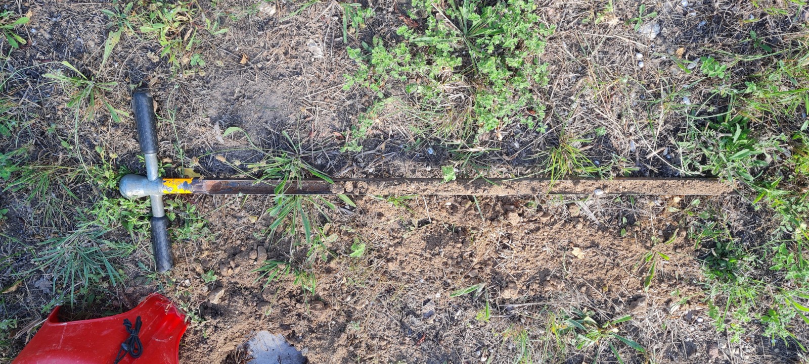 Etude de sol hydrogéologique pour la définition d'une filière d'assainissement non collectif sur la commune de SEILLANS dans le VAR (83) - carottage du terrain