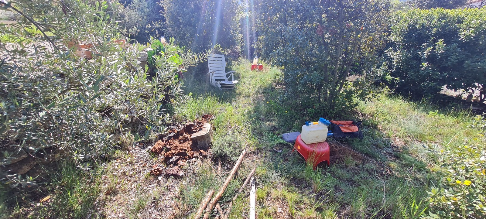 Tests de perméabilité Étude de sol hydrogéologique d'un assainissement non collectif sur la commune de TOURTOUR dans le Var (83)