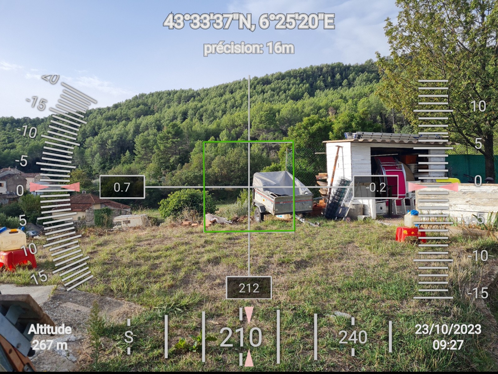 Etude de sol hydrogéologique pour la définition d'une filière d'assainissement non collectif sur la commune de DRAGUIGNAN dans le VAR (83) - mesure de la pente du terrain