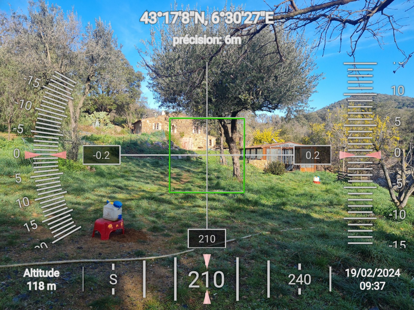 Remise aux normes d'une ancienne fosse septique sur la commune de GRIMAUD dans le VAR (83) suite à l'achat de la maison - mesure de la pente