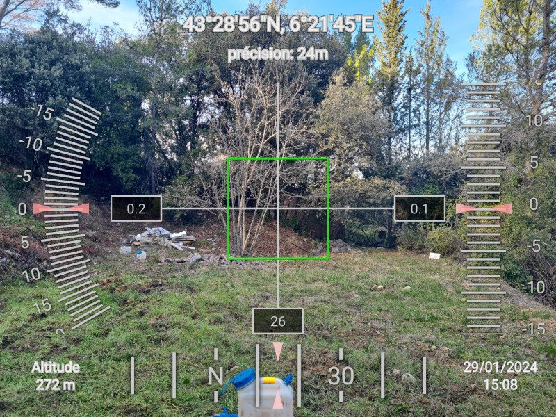 Etude de sol hydrogéologique pour la définition d'une filière d'assainissement non collectif sur la commune de LORGUES dans le VAR (83) pour la remise aux normes d'un ancien système suite à une procédure judiciaire - mesure de la pente d'une zone