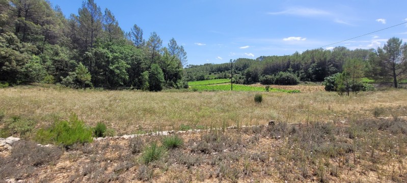 Zone de tests Etude hydrogéologique de sol pour l'assainissement non collectif d'un complexe de réception avec hébergement à Entrecasteaux dans le Var 83